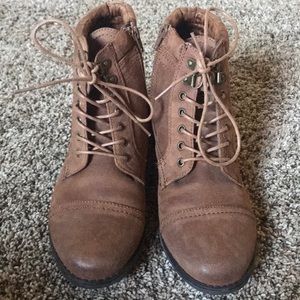 Boots super cute and super stylish!!